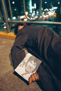 寻找李小龙,李小龙的传奇人生与不朽精神